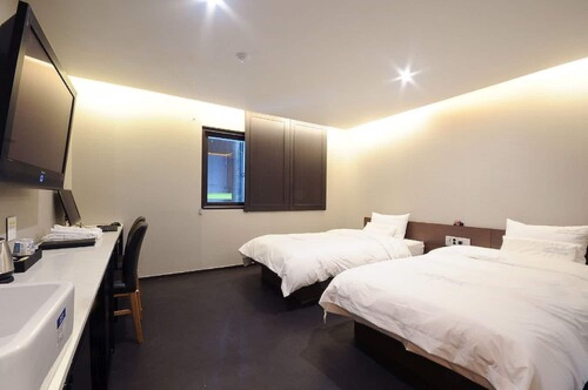 Queens Hotel Seomyeon Busan Exterior foto