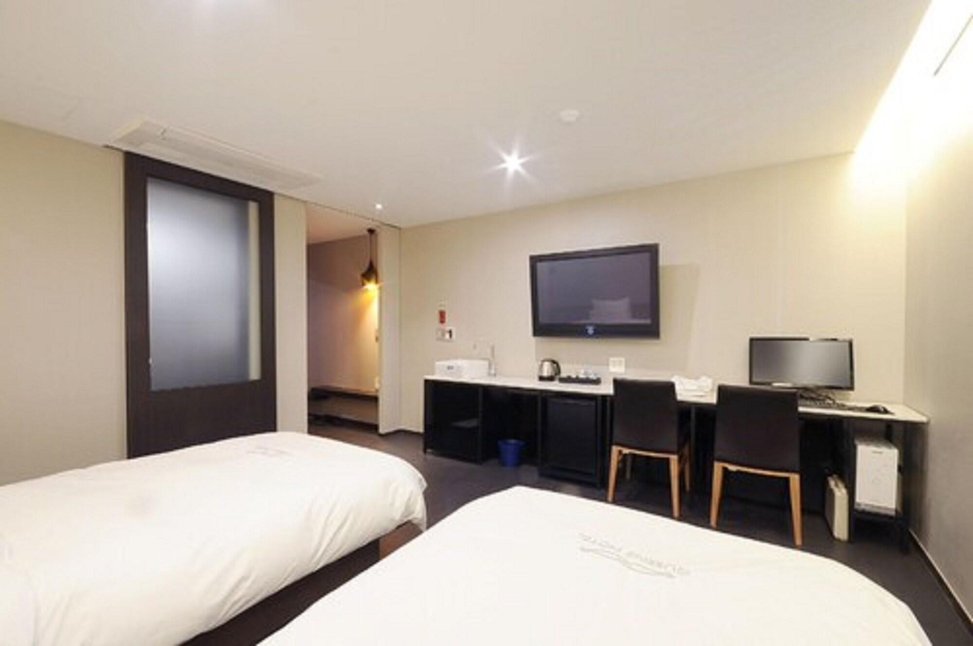 Queens Hotel Seomyeon Busan Exterior foto