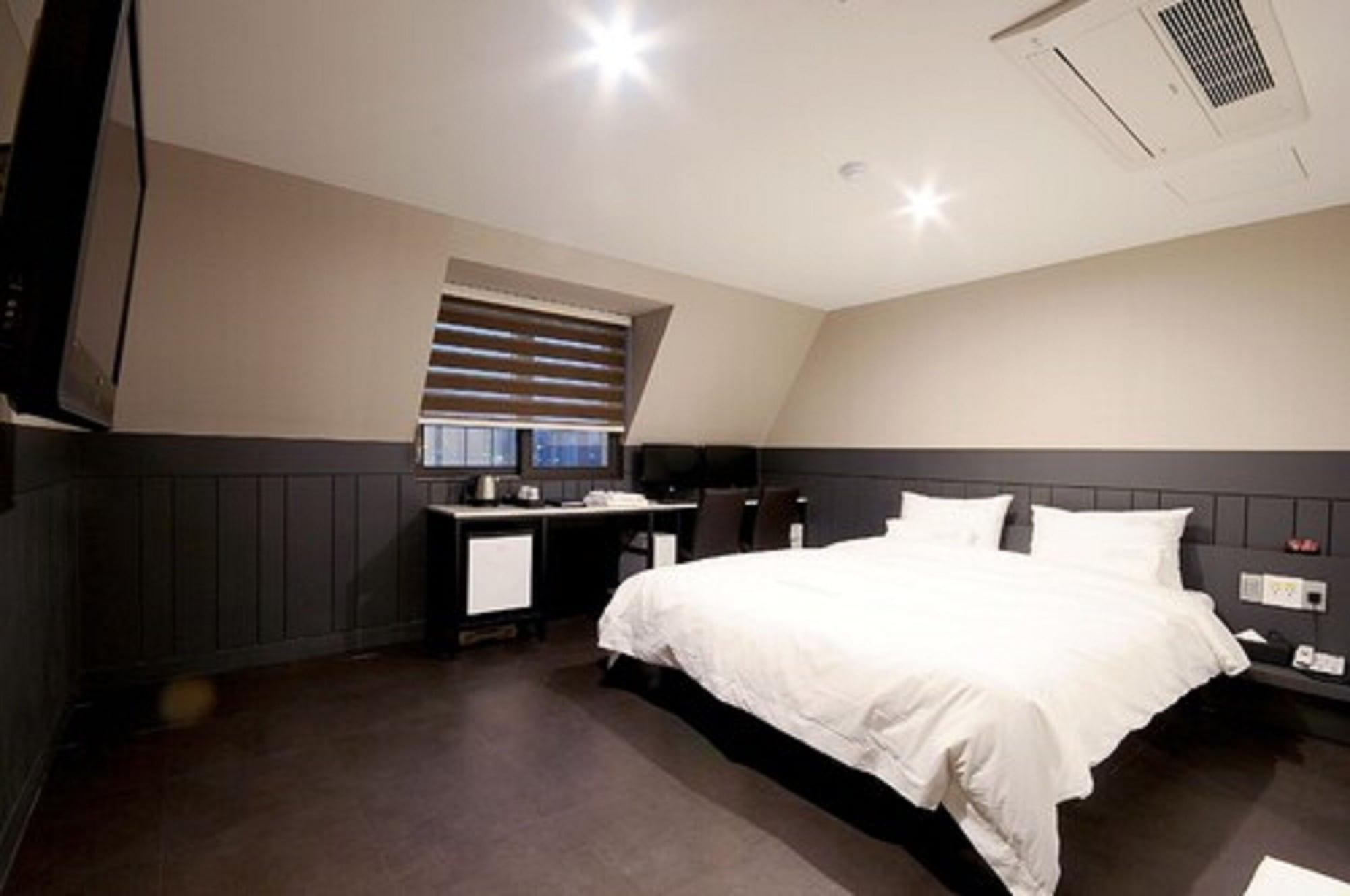 Queens Hotel Seomyeon Busan Exterior foto