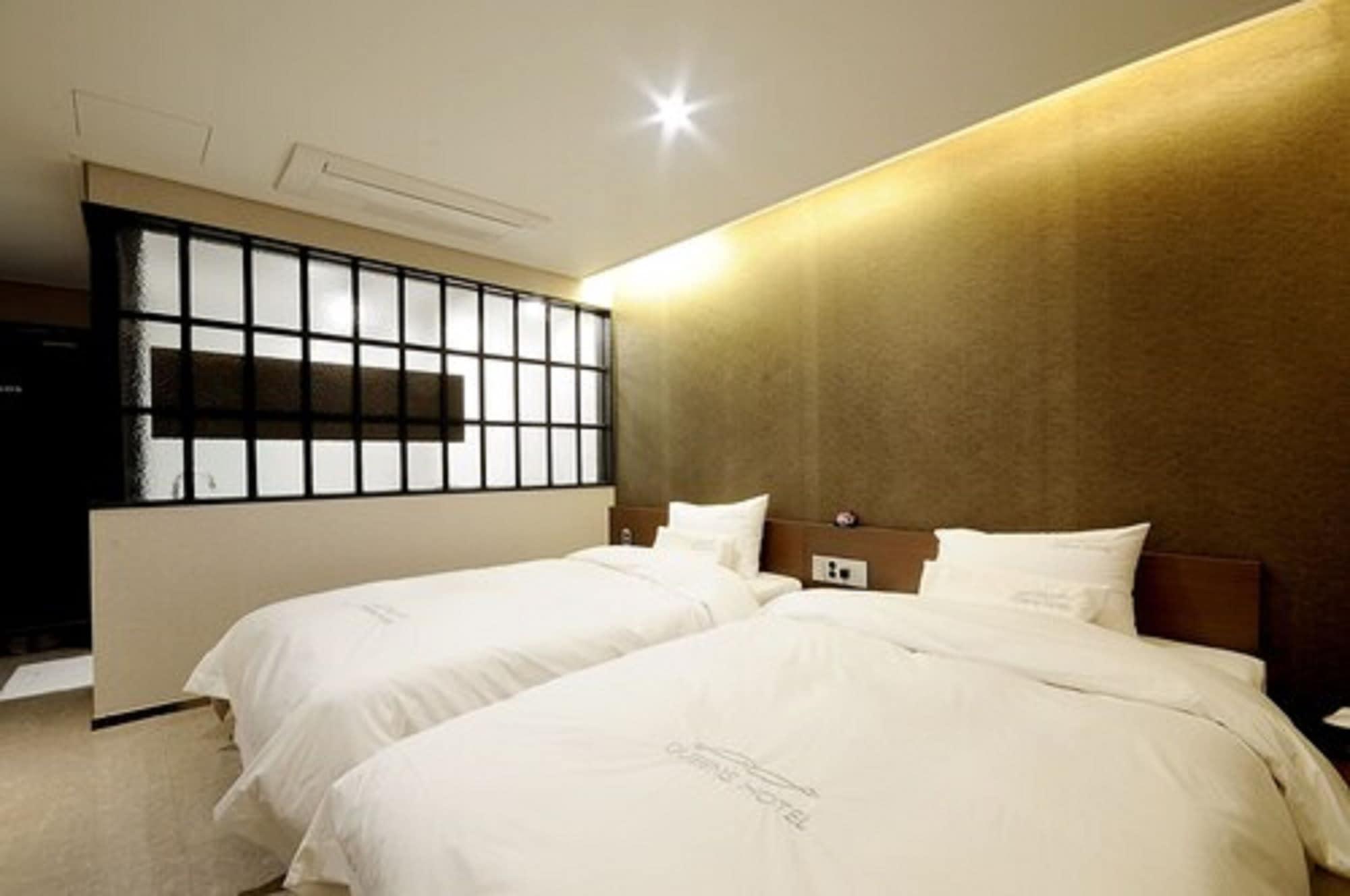 Queens Hotel Seomyeon Busan Exterior foto