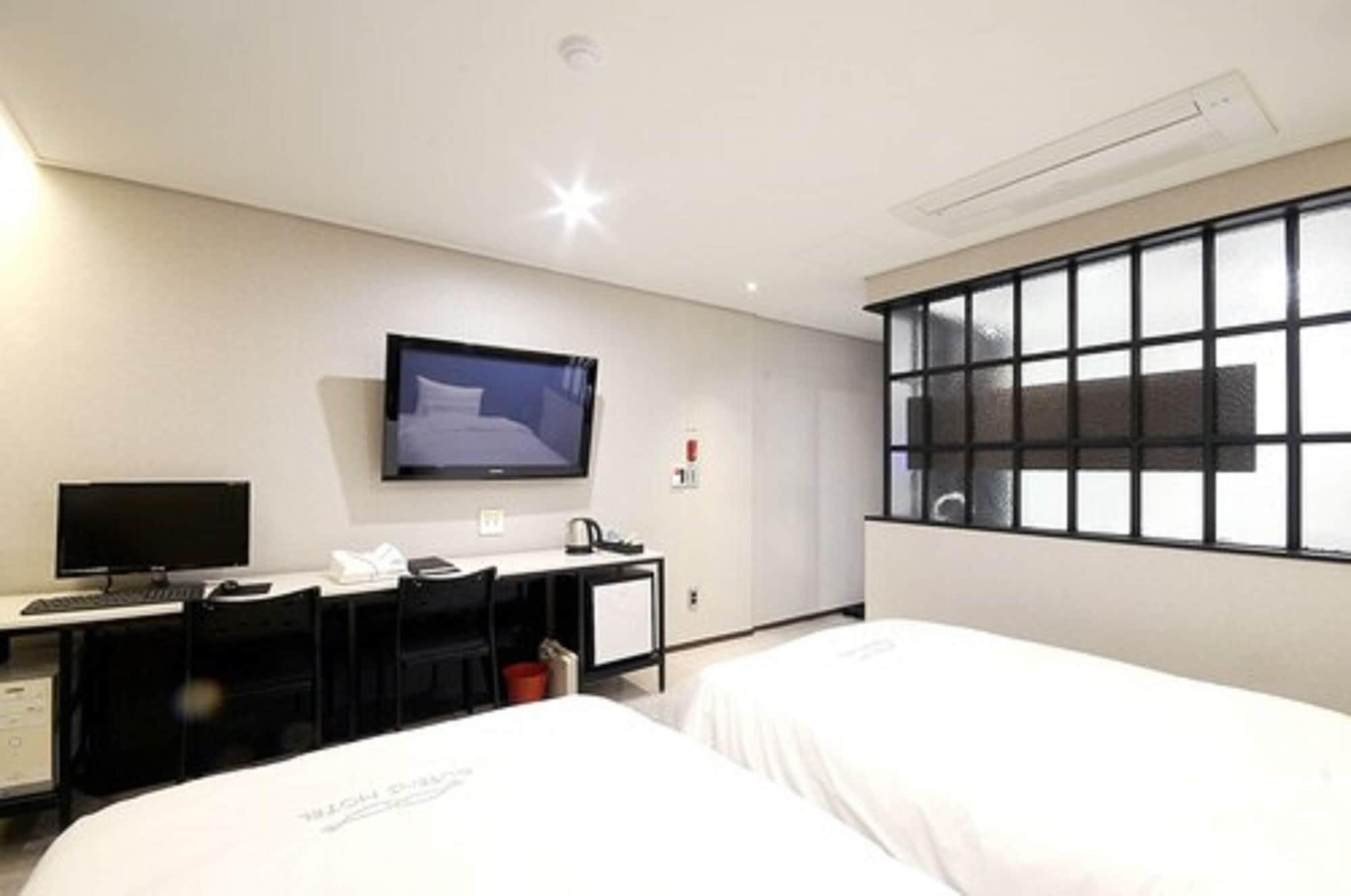 Queens Hotel Seomyeon Busan Exterior foto