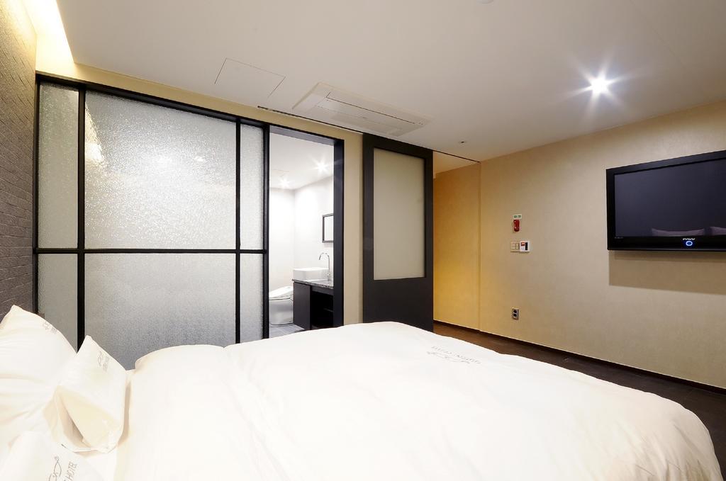 Queens Hotel Seomyeon Busan Exterior foto