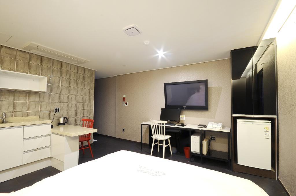 Queens Hotel Seomyeon Busan Exterior foto
