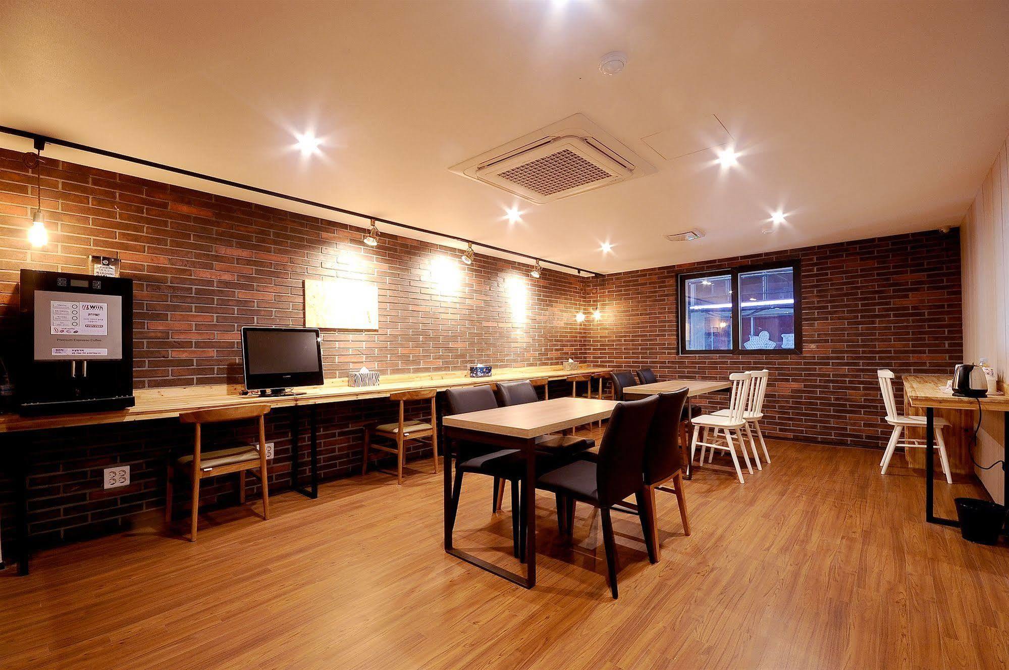 Queens Hotel Seomyeon Busan Exterior foto